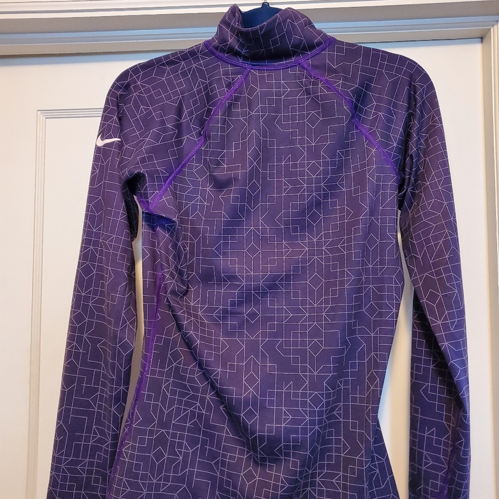 Nike Pullover - image 5